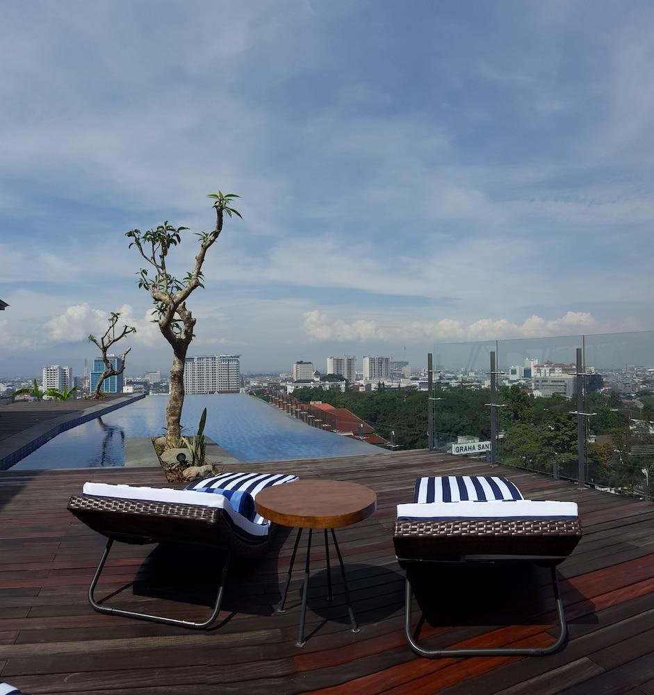 होटल Janevalla Bandung