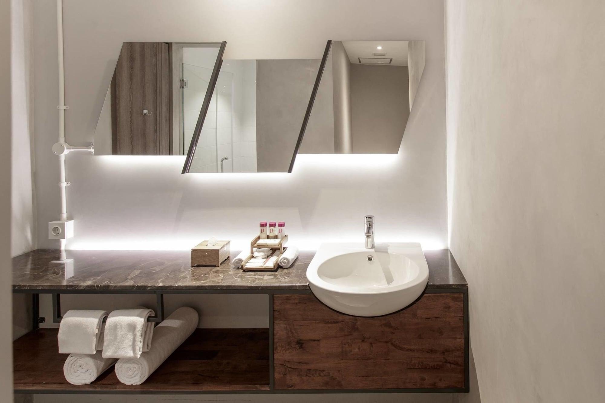 Hotel Janevalla Bandung
