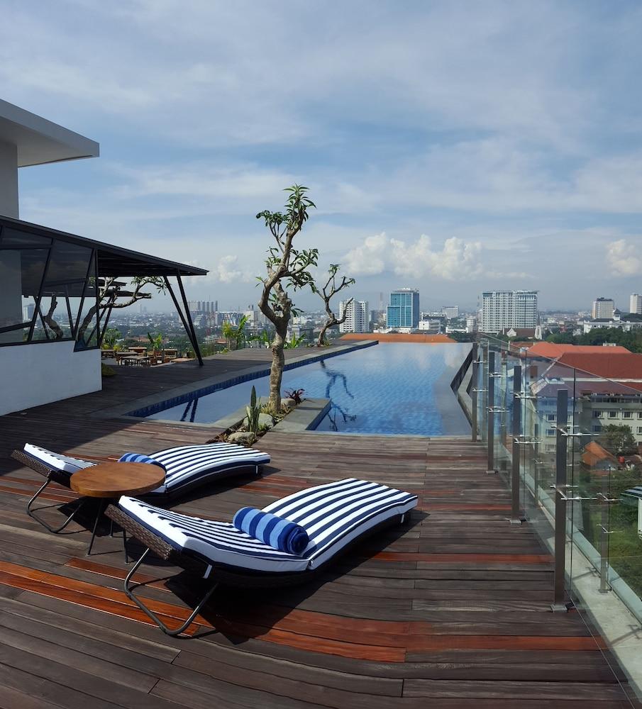 Janevalla 4* Bandung