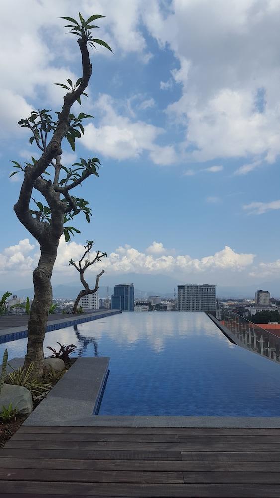Janevalla 4* Bandung
