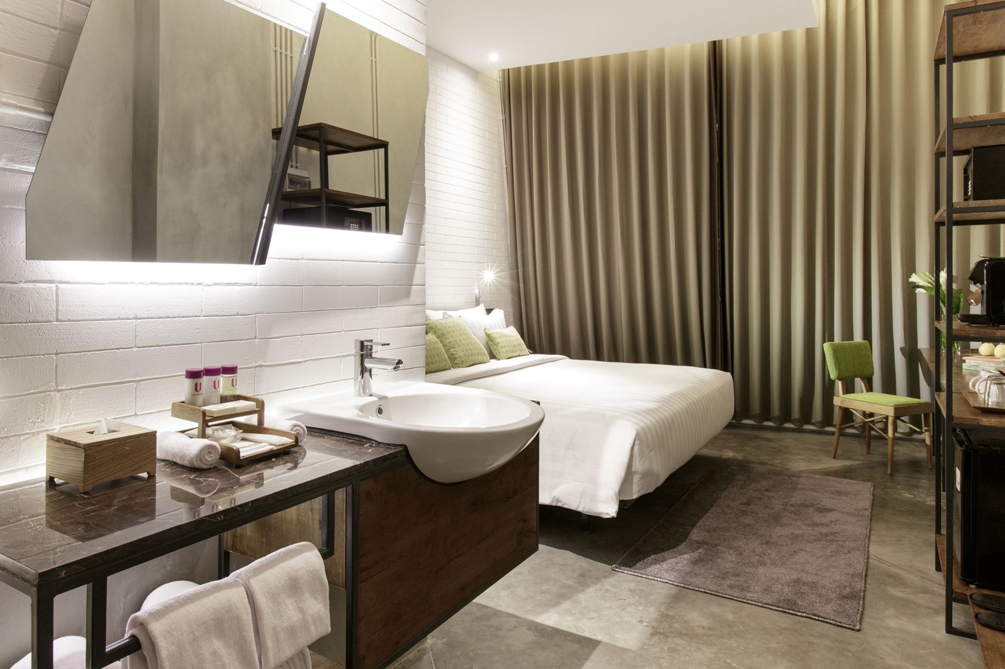 Janevalla 4* Bandung